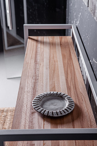 Консоль loft «Greek»